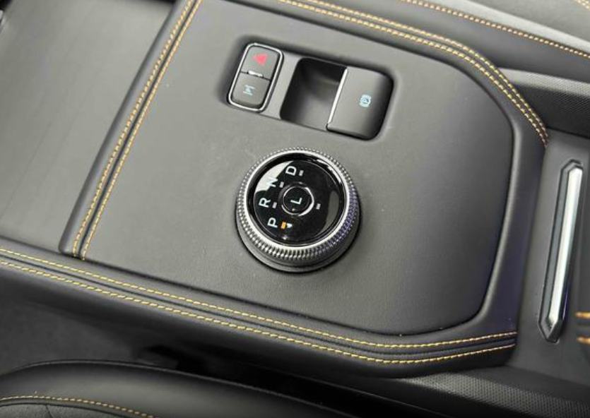 Ford Mustang Mach-E I, 2024 год, 6 880 000 рублей, 9 фотография