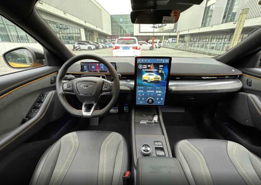 Ford Mustang Mach-E I, 2024 год, 6 880 000 рублей, 12 фотография