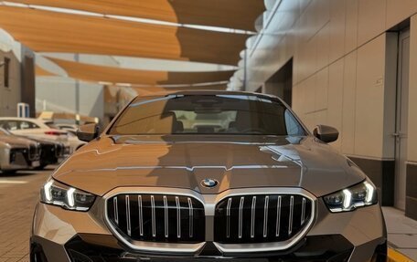 BMW 5 серия, 2024 год, 2 фотография