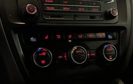 Volkswagen Jetta VI, 2016 год, 1 340 000 рублей, 13 фотография