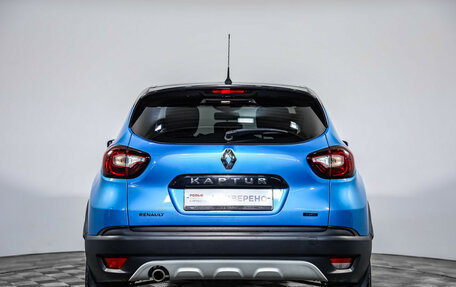 Renault Kaptur I рестайлинг, 2017 год, 1 499 000 рублей, 6 фотография