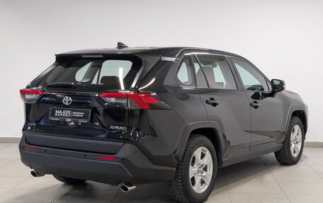 Toyota RAV4, 2022 год, 3 250 000 рублей, 5 фотография