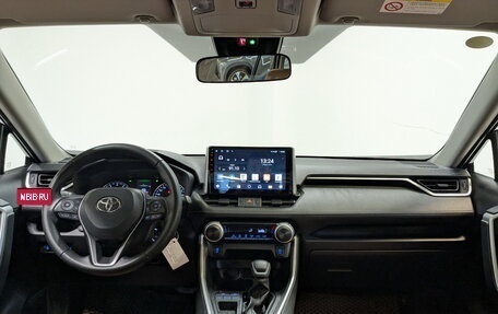 Toyota RAV4, 2022 год, 3 250 000 рублей, 14 фотография