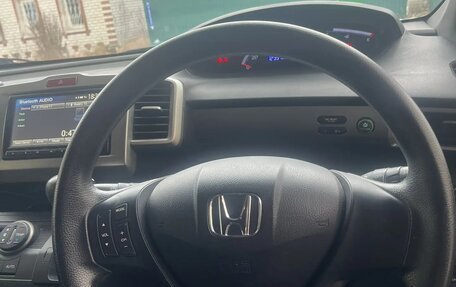 Honda Freed I, 2015 год, 1 190 000 рублей, 9 фотография