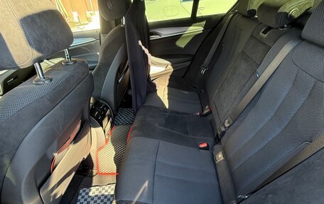 BMW 5 серия, 2019 год, 3 800 000 рублей, 10 фотография