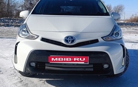 Toyota Prius Alpha I (ZVW40/41), 2015 год, 1 530 000 рублей, 8 фотография