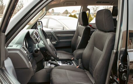 Mitsubishi Pajero IV, 2014 год, 2 195 000 рублей, 11 фотография