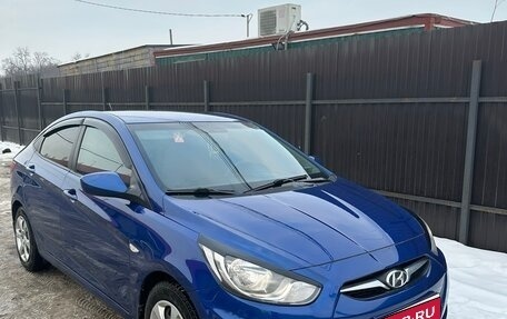 Hyundai Solaris II рестайлинг, 2012 год, 745 000 рублей, 1 фотография