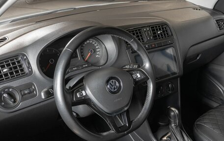 Volkswagen Polo VI (EU Market), 2020 год, 1 269 258 рублей, 5 фотография