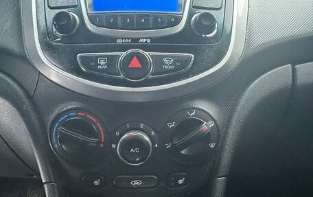 Hyundai Solaris II рестайлинг, 2012 год, 745 000 рублей, 19 фотография