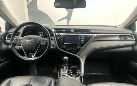 Toyota Camry, 2018 год, 2 519 000 рублей, 9 фотография