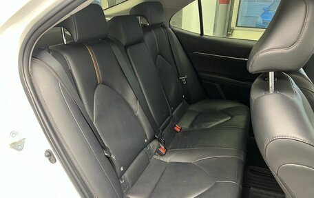 Toyota Camry, 2018 год, 2 519 000 рублей, 13 фотография