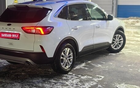 Ford Kuga III, 2020 год, 1 780 000 рублей, 4 фотография