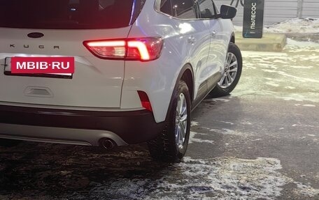 Ford Kuga III, 2020 год, 1 780 000 рублей, 5 фотография