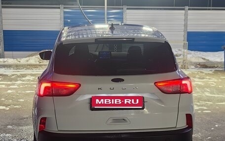 Ford Kuga III, 2020 год, 1 780 000 рублей, 6 фотография