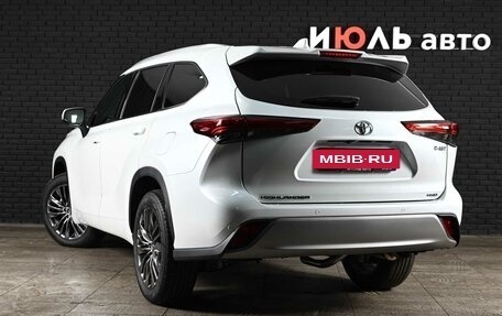 Toyota Highlander, 2025 год, 5 770 000 рублей, 6 фотография