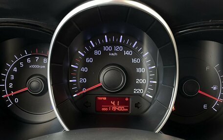 KIA Rio III рестайлинг, 2013 год, 750 000 рублей, 14 фотография