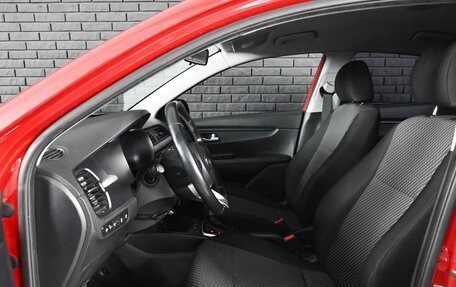 KIA Rio IV, 2018 год, 1 380 000 рублей, 9 фотография