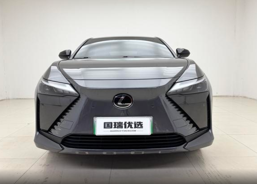 Lexus RC F I рестайлинг, 2024 год, 4 840 000 рублей, 2 фотография