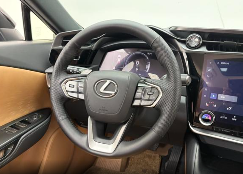 Lexus RC F I рестайлинг, 2024 год, 4 840 000 рублей, 11 фотография