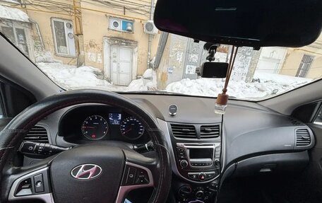 Hyundai Solaris II рестайлинг, 2014 год, 900 000 рублей, 6 фотография