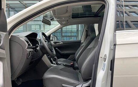 Volkswagen T-Cross I, 2022 год, 1 655 000 рублей, 8 фотография
