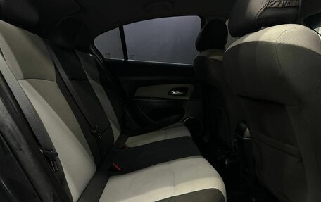 Chevrolet Cruze II, 2013 год, 639 999 рублей, 17 фотография