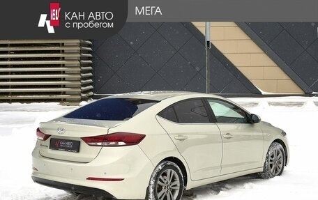 Hyundai Elantra VI рестайлинг, 2016 год, 1 118 000 рублей, 2 фотография