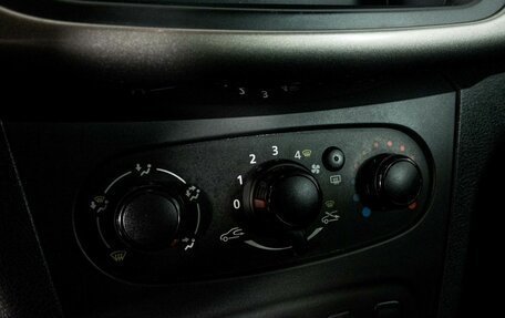 Renault Sandero II рестайлинг, 2015 год, 760 000 рублей, 12 фотография