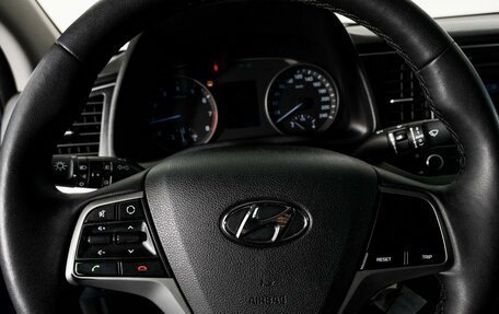 Hyundai Elantra VI рестайлинг, 2017 год, 1 224 000 рублей, 10 фотография