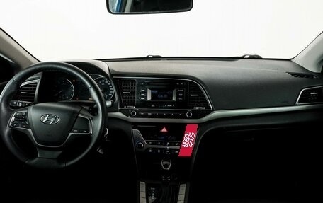 Hyundai Elantra VI рестайлинг, 2017 год, 1 224 000 рублей, 7 фотография