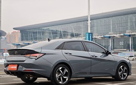 Hyundai Elantra, 2022 год, 1 550 000 рублей, 4 фотография