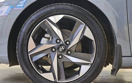 Hyundai Elantra, 2022 год, 1 550 000 рублей, 14 фотография