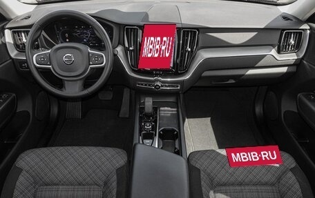 Volvo XC60 II, 2022 год, 4 996 000 рублей, 8 фотография