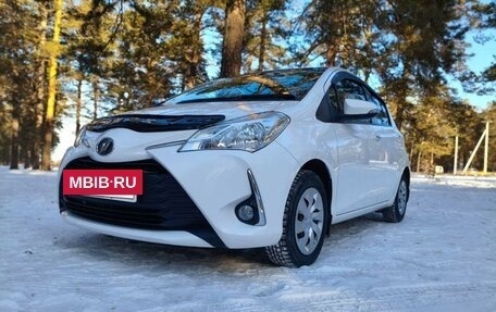 Toyota Vitz, 2017 год, 829 000 рублей, 4 фотография