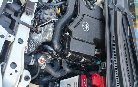 Toyota Vitz, 2017 год, 829 000 рублей, 6 фотография