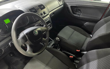 Skoda Fabia II, 2011 год, 650 000 рублей, 9 фотография