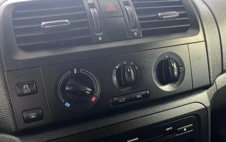 Skoda Fabia II, 2011 год, 650 000 рублей, 12 фотография