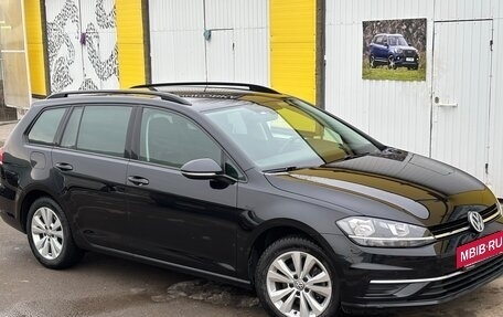 Volkswagen Golf VII, 2018 год, 1 850 000 рублей, 3 фотография