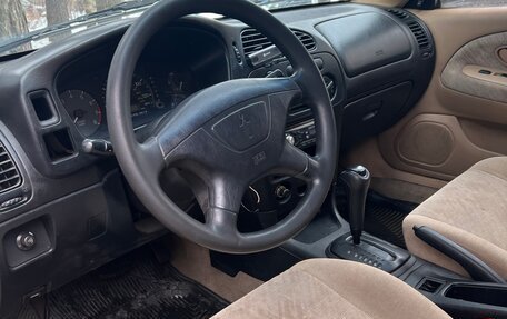 Mitsubishi Mirage VI рестайлинг, 2000 год, 130 000 рублей, 5 фотография