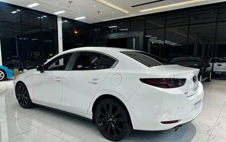 Mazda 3, 2022 год, 1 850 000 рублей, 8 фотография