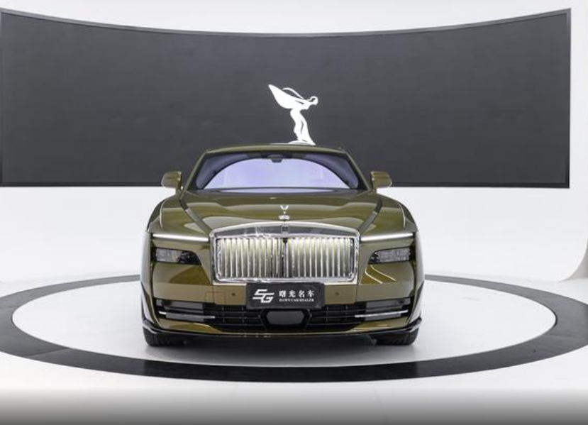 Rolls-Royce Cullinan, 2023 год, 73 545 000 рублей, 6 фотография