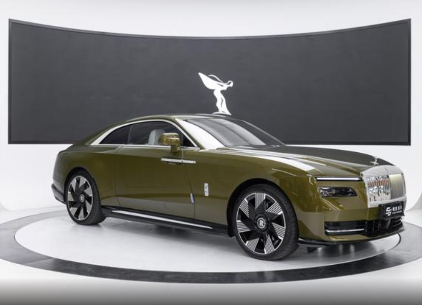 Rolls-Royce Cullinan, 2023 год, 73 545 000 рублей, 5 фотография