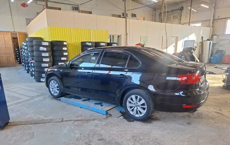 Volkswagen Jetta VI, 2013 год, 1 299 000 рублей, 3 фотография