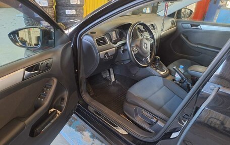 Volkswagen Jetta VI, 2013 год, 1 299 000 рублей, 8 фотография