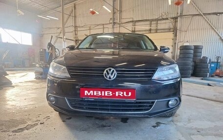 Volkswagen Jetta VI, 2013 год, 1 299 000 рублей, 15 фотография