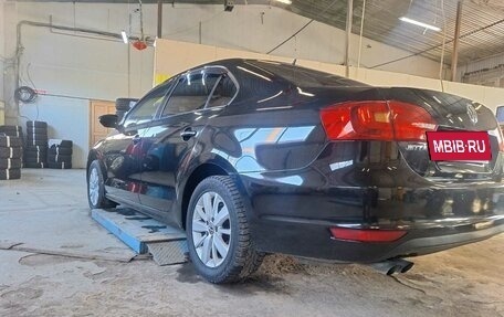 Volkswagen Jetta VI, 2013 год, 1 299 000 рублей, 14 фотография