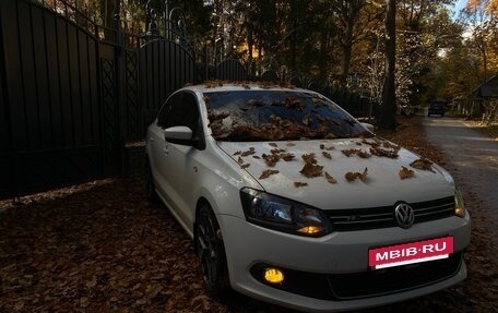 Volkswagen Polo VI (EU Market), 2015 год, 1 070 000 рублей, 3 фотография