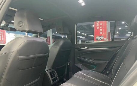 Volkswagen Golf VIII, 2022 год, 2 050 000 рублей, 5 фотография