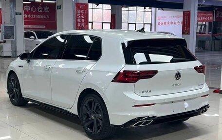 Volkswagen Golf VIII, 2022 год, 2 050 000 рублей, 6 фотография